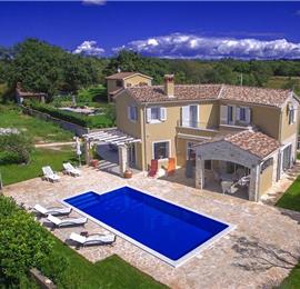 4 bedroom villa with pool near Sveti Lovrec, sleeps 8